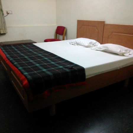 Hotel Hill Park Visakhapatnam Exteriör bild